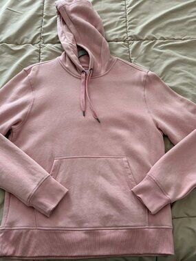 Amazon Essentials Men's Pullover Sweatshirt Hoodie Pink Medium